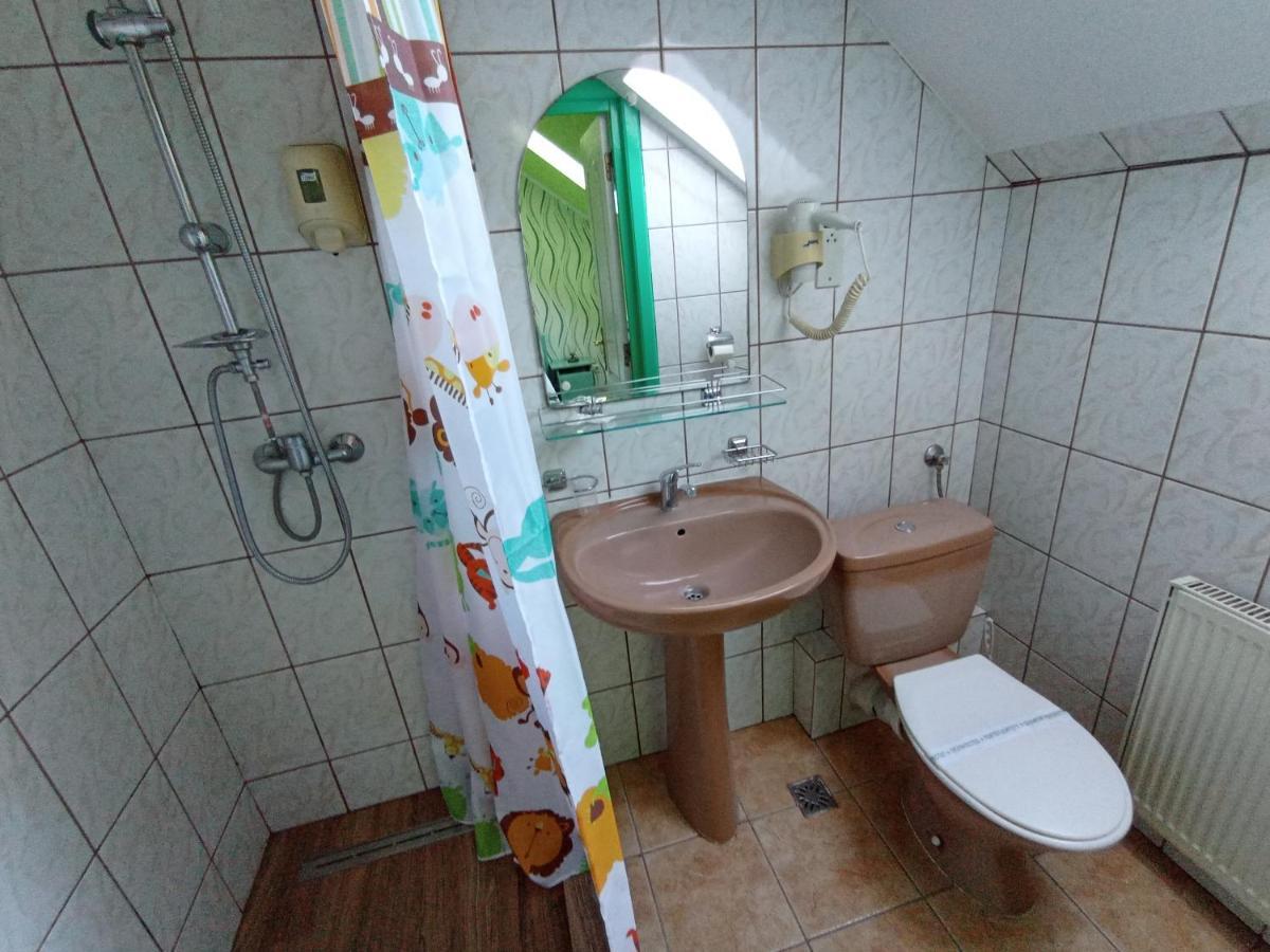 Pensiunea Cristina Târgu-Mureş Buitenkant foto